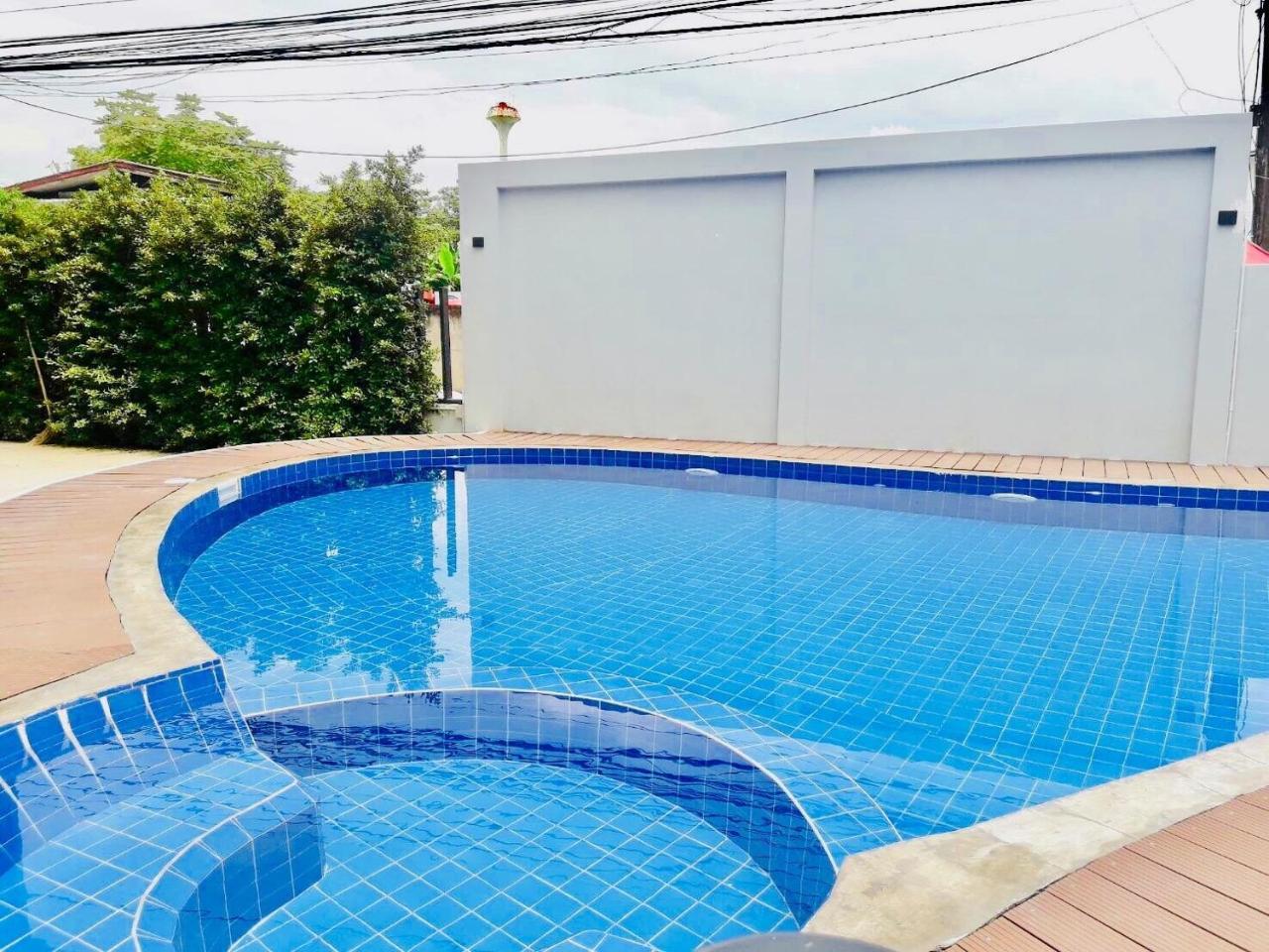 Siri Hotel Chiang Mai Ngoại thất bức ảnh